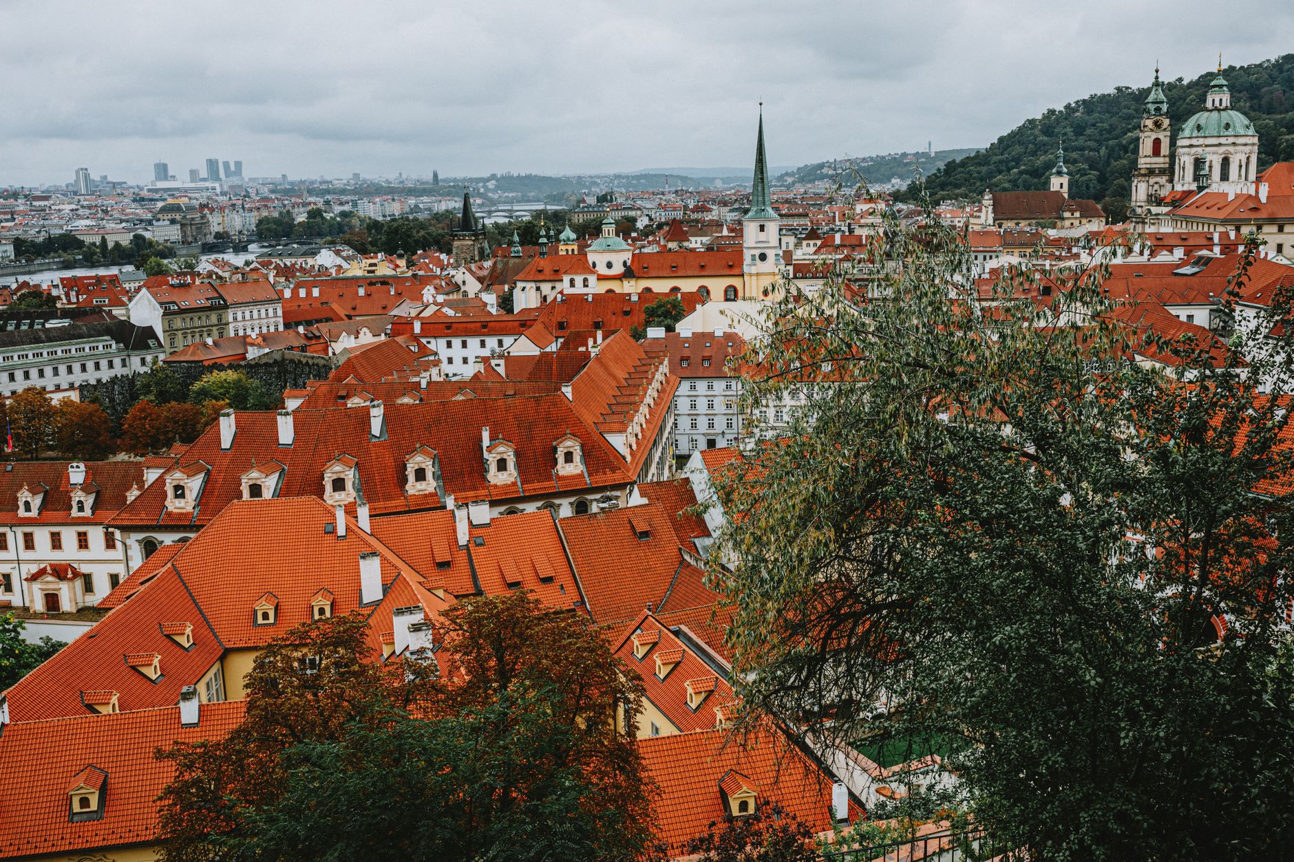Praag bij nacht