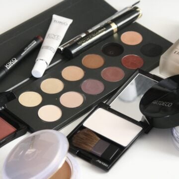 sjajolika-cosmetics-1063134 In today’s fast moving beauty world, finding a platform that combines quality, variety, and trust can feel overwhelming. That’s where LOOKFANTASTIC stands apart. More than just an online retailer, it has evolved into a complete beauty destination one that brings together premium products, expert curation, and a seamless shopping experience to redefine how people approach skincare, makeup, and self care.